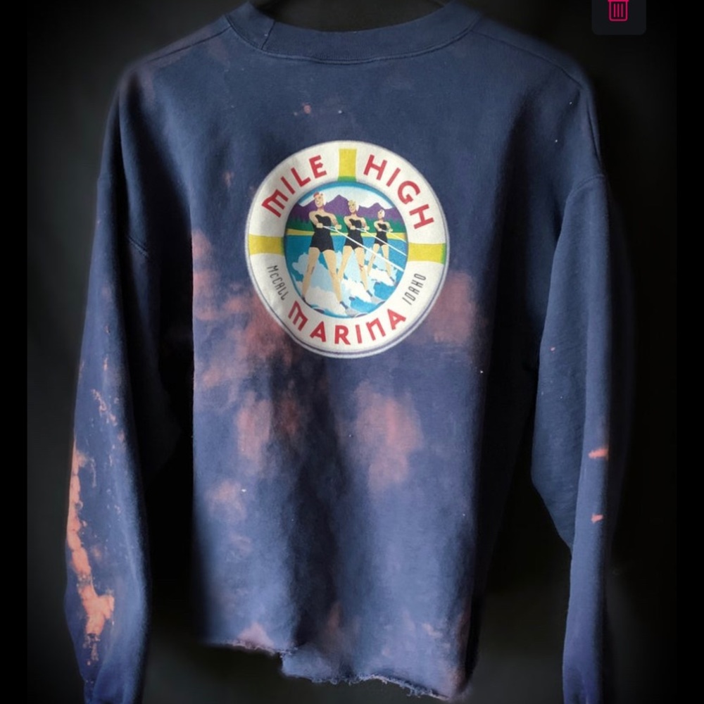 BLEACHED CREWNECK - Picture 2 of 2